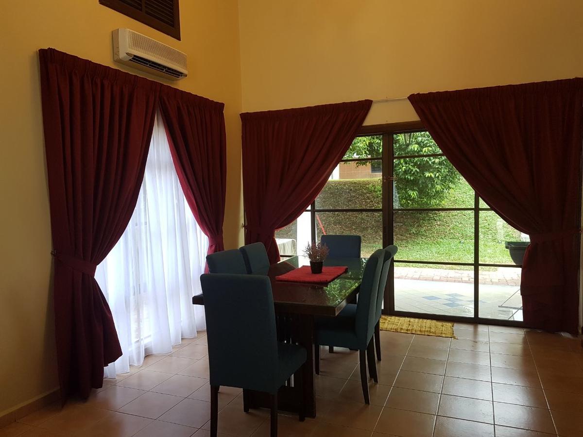 Green Villa Famosa Alor Gajah Malacca エクステリア 写真